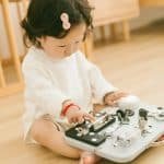 Busy Board Montessori transportable - jeux éducatif montessori