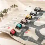 Jeu de Course Montessori - Circuit Nomade en Tissu et Voitures en Bois_3