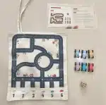 Jeu de Course Montessori - Circuit Nomade en Tissu et Voitures en Bois_3